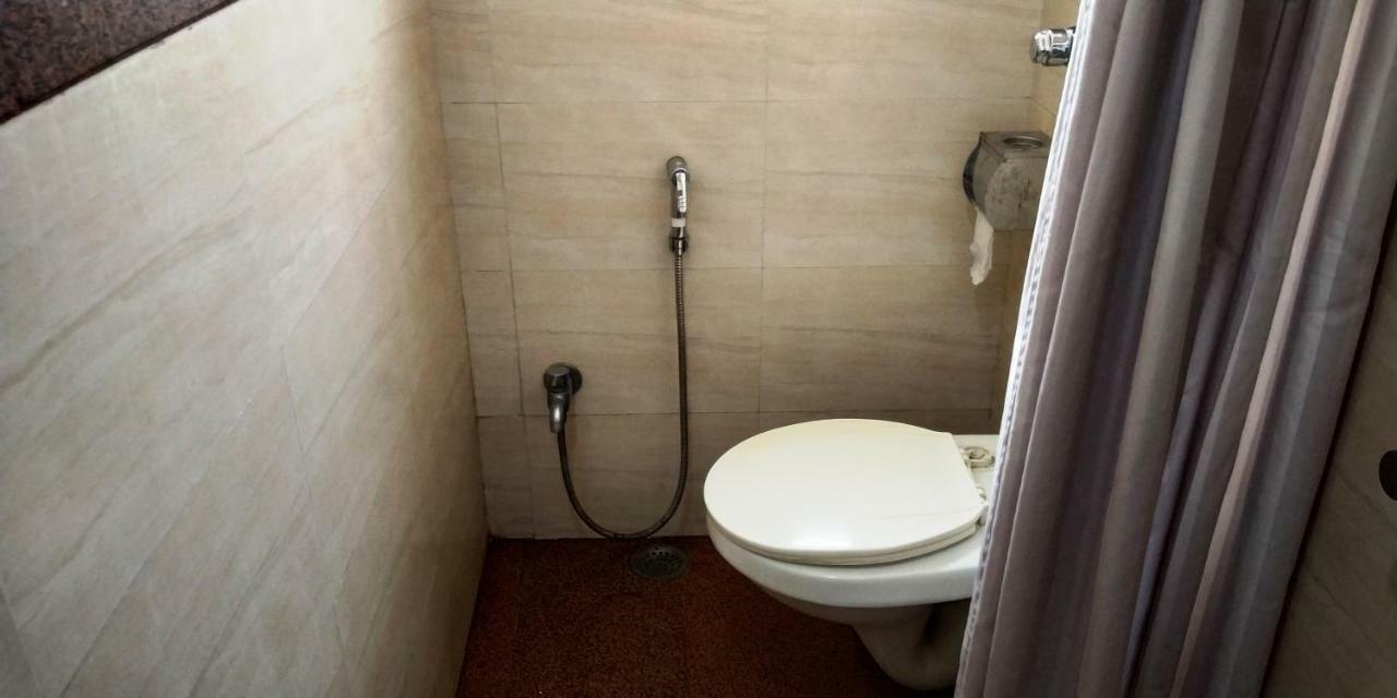 Matrix Inn Pune Eksteriør bilde